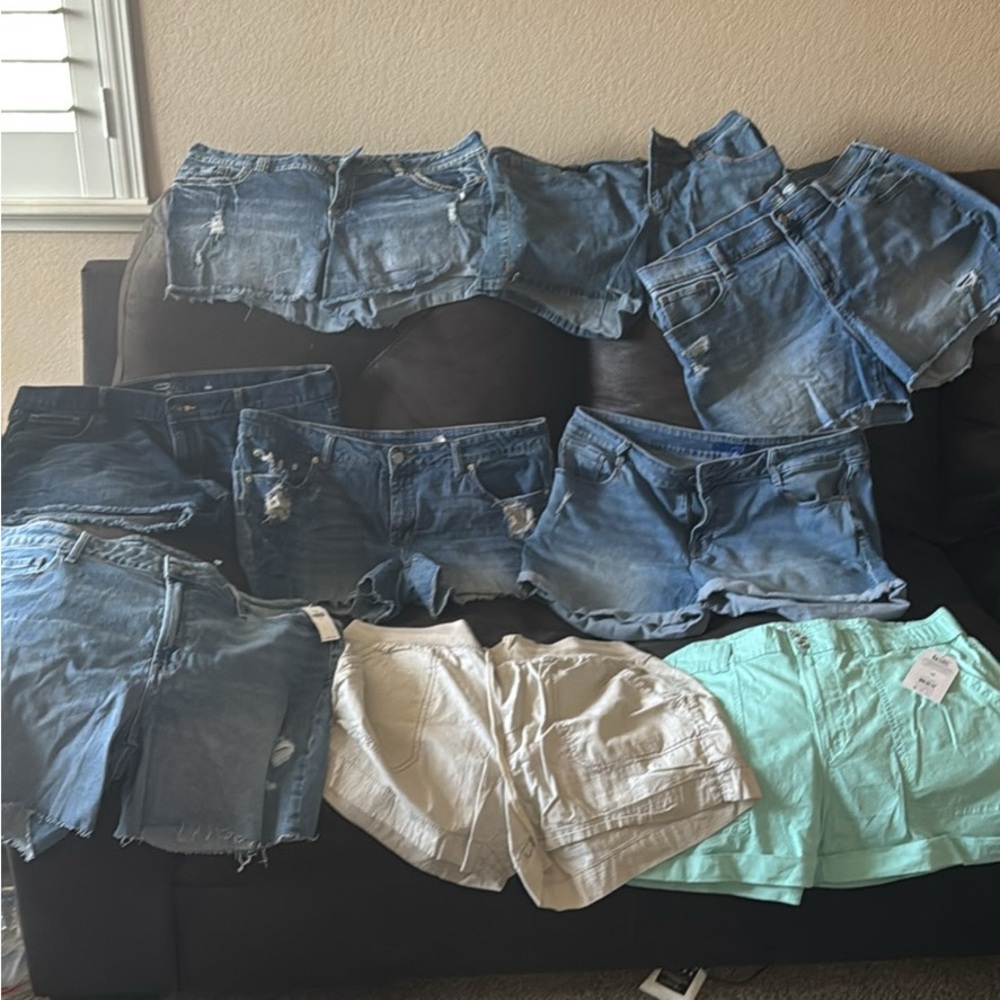 9pc size16,$25 takes all Assorted Denim and Cotton Shorts Collection